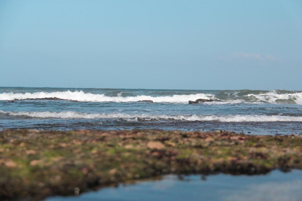 Pangani Cliffs Lodge Bagian luar foto