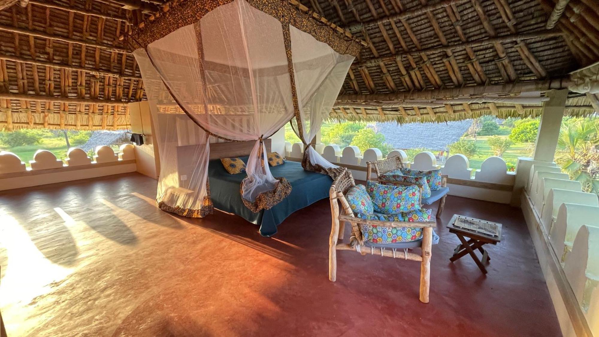 Pangani Cliffs Lodge Bagian luar foto